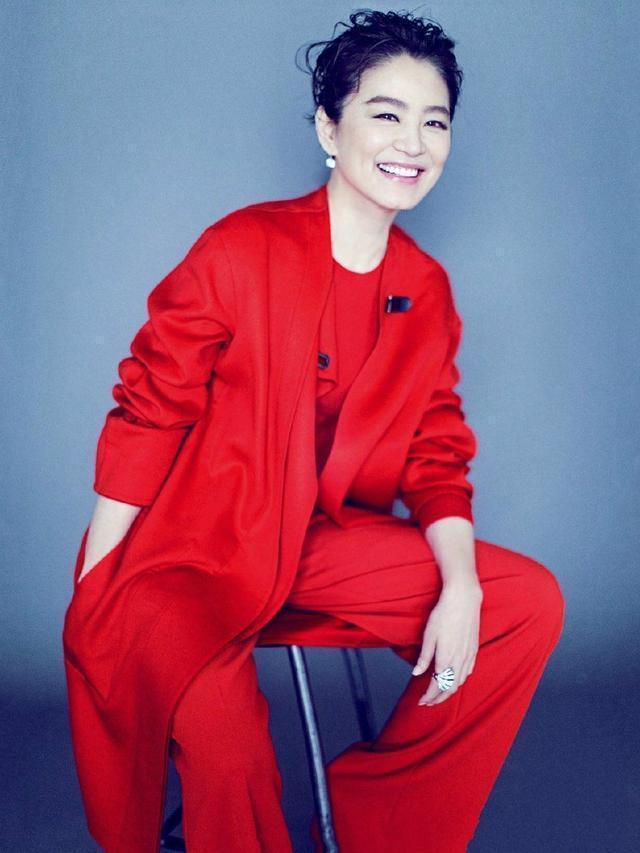 FEMEN的裸胸抗议：身体当扩音器，争议从未停歇